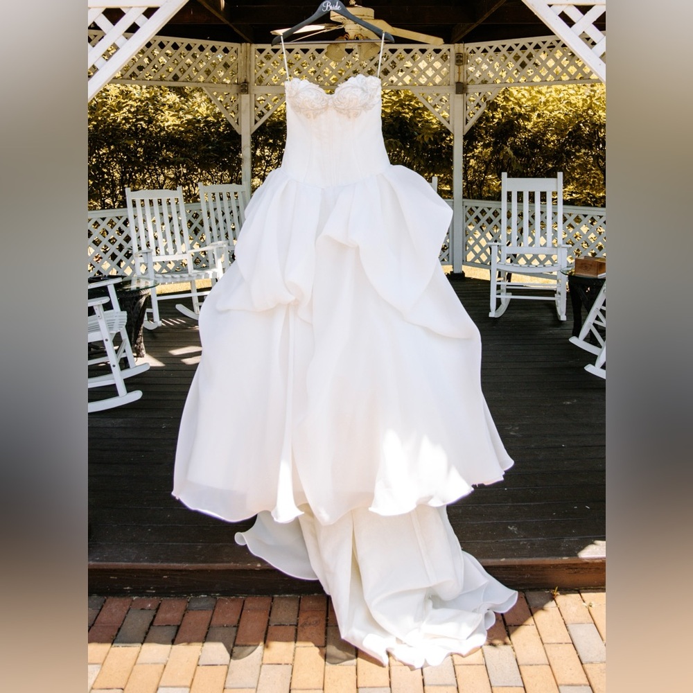 Sottero & Midgley DISCONTINUED Renita wedding dress in IVORY, and Veil. - Picture 4 of 15